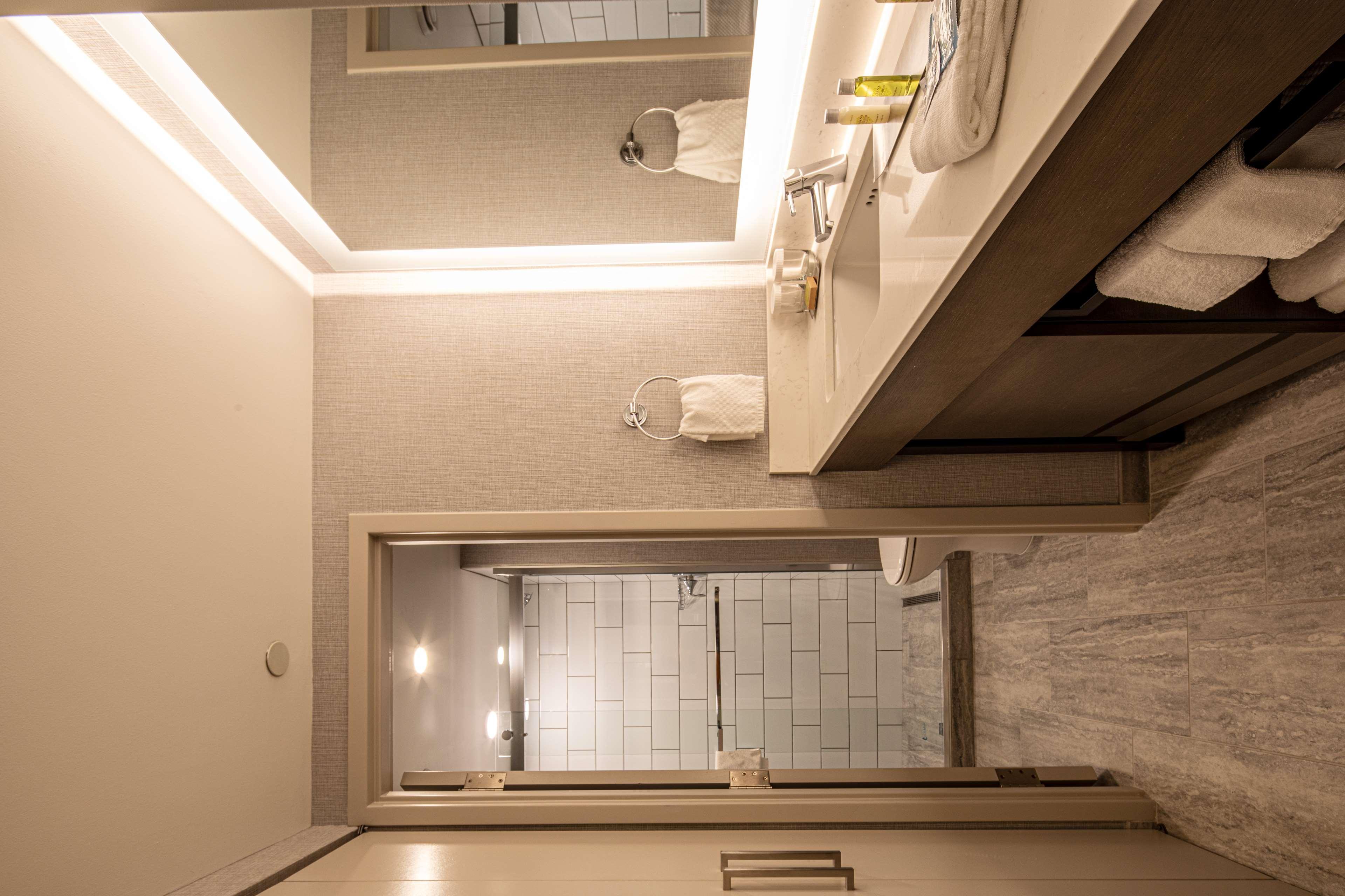Hotel Doubletree By Hilton Pittsburgh Airport Moon Township Exteriér fotografie