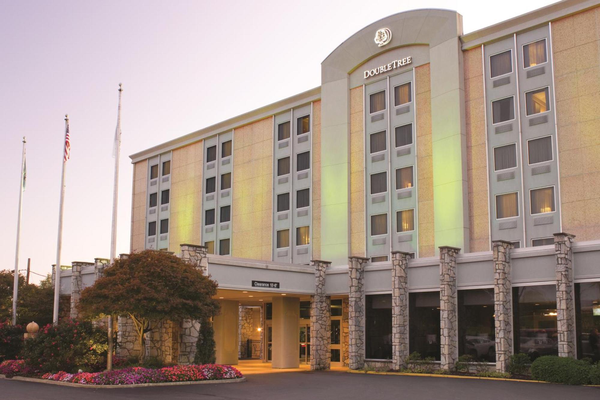 Hotel Doubletree By Hilton Pittsburgh Airport Moon Township Exteriér fotografie