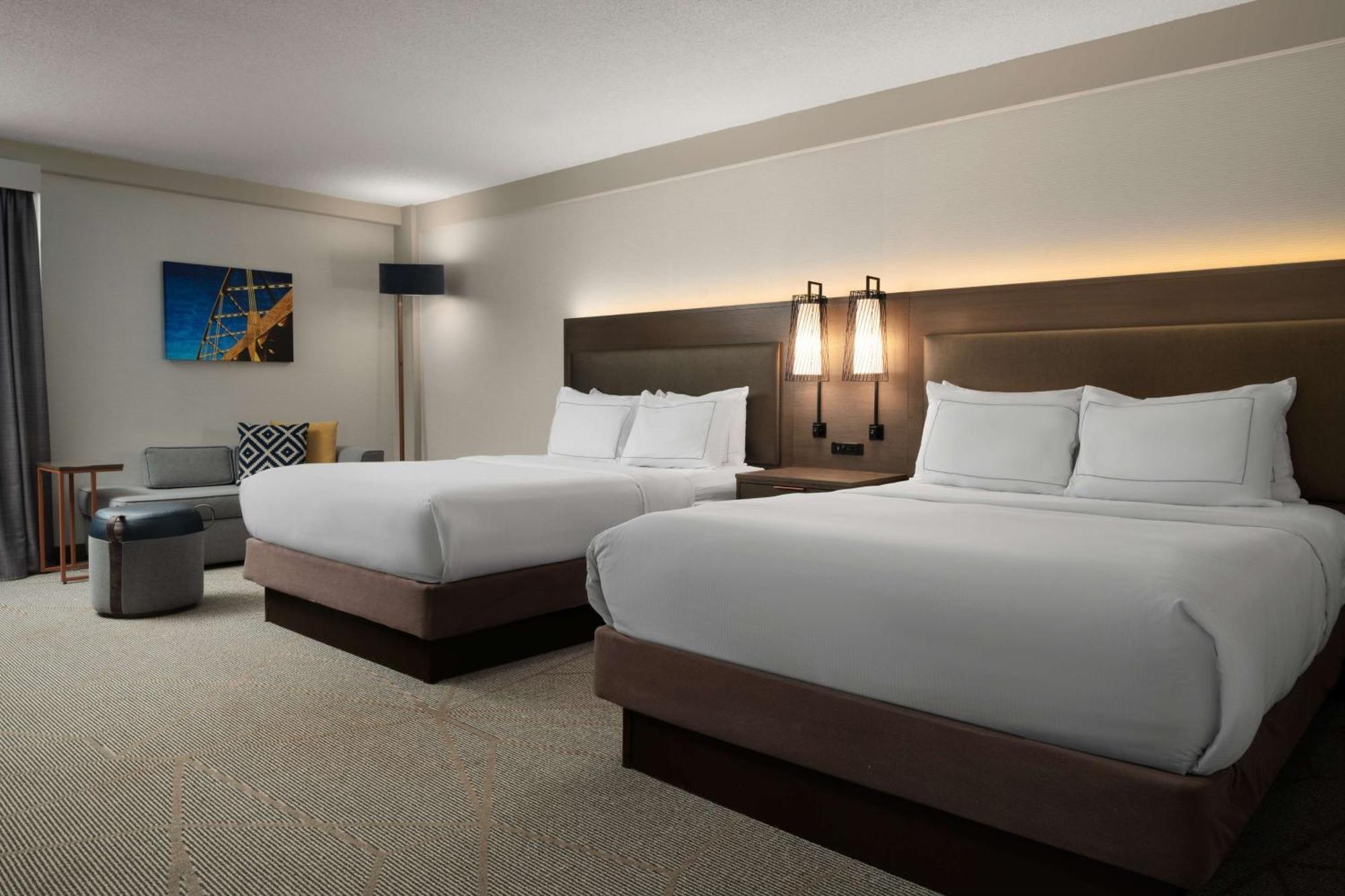 Hotel Doubletree By Hilton Pittsburgh Airport Moon Township Exteriér fotografie