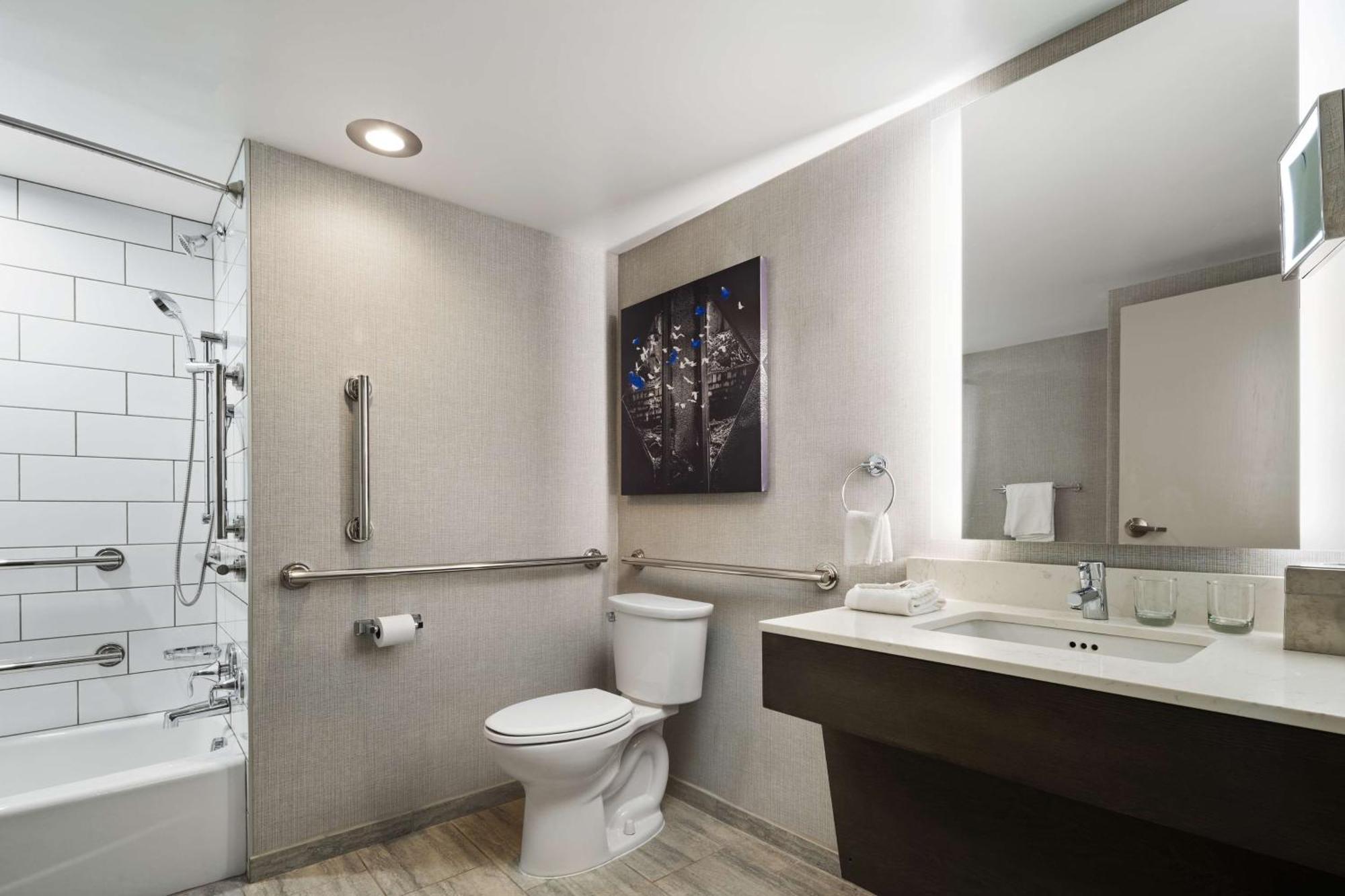 Hotel Doubletree By Hilton Pittsburgh Airport Moon Township Exteriér fotografie