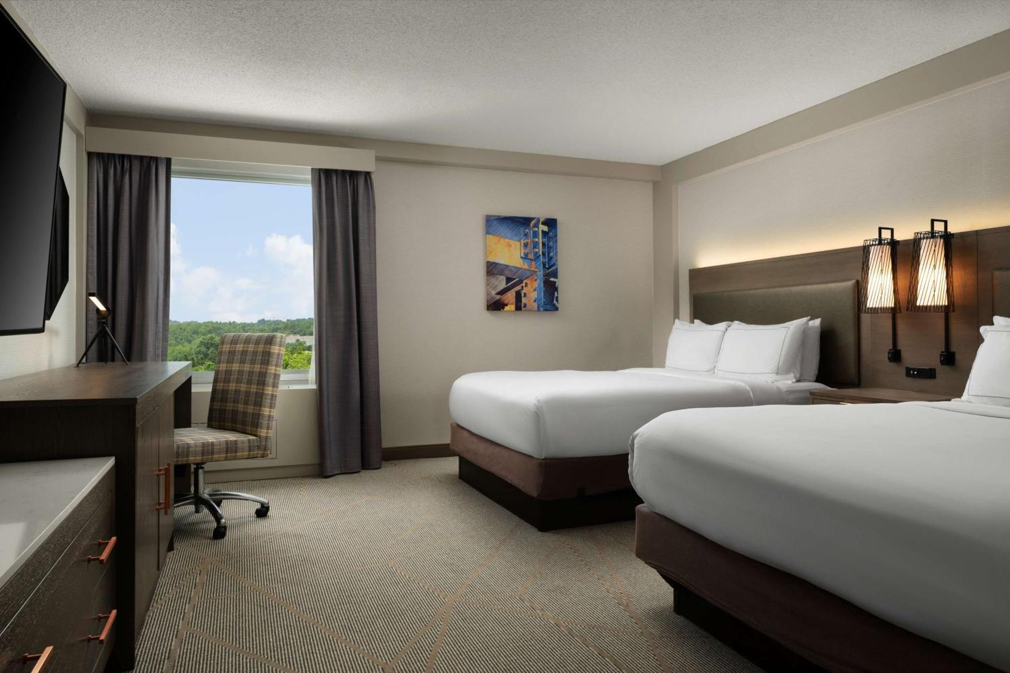 Hotel Doubletree By Hilton Pittsburgh Airport Moon Township Exteriér fotografie